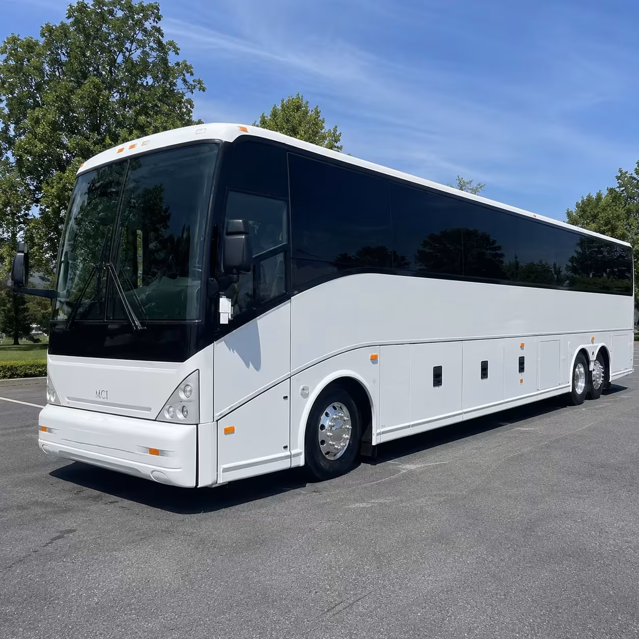corporate airport shuttle buses in fort smith
