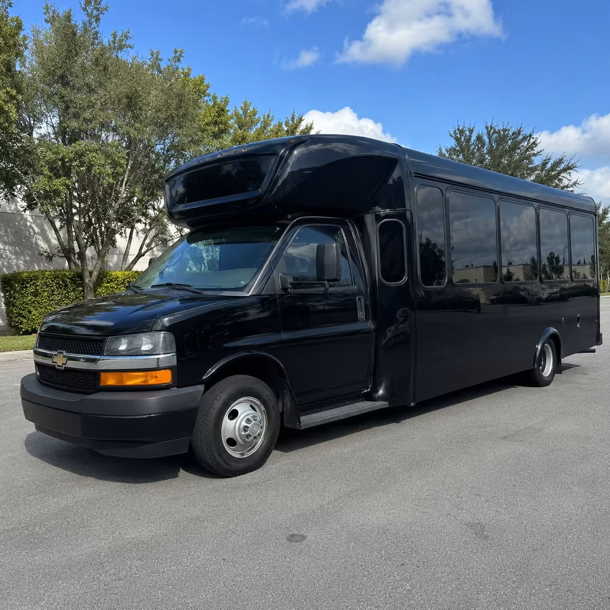 fort smith party buses for prom night groups