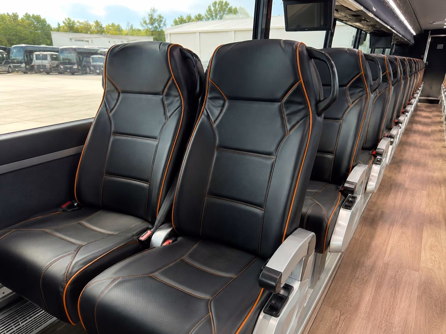 fort smith wedding shuttle buses between hotels and venues