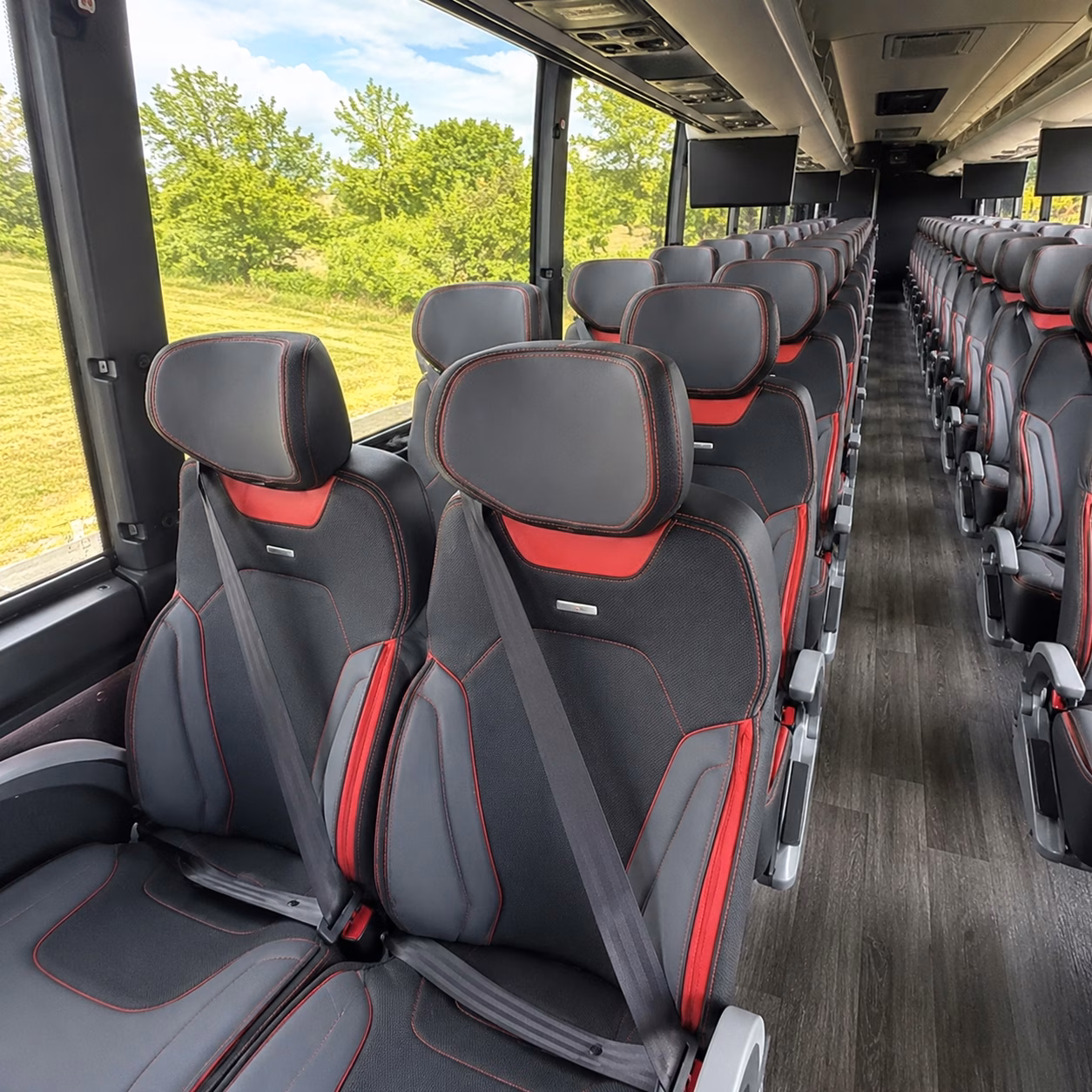 team building and corporate retreat charter buses in fort smith